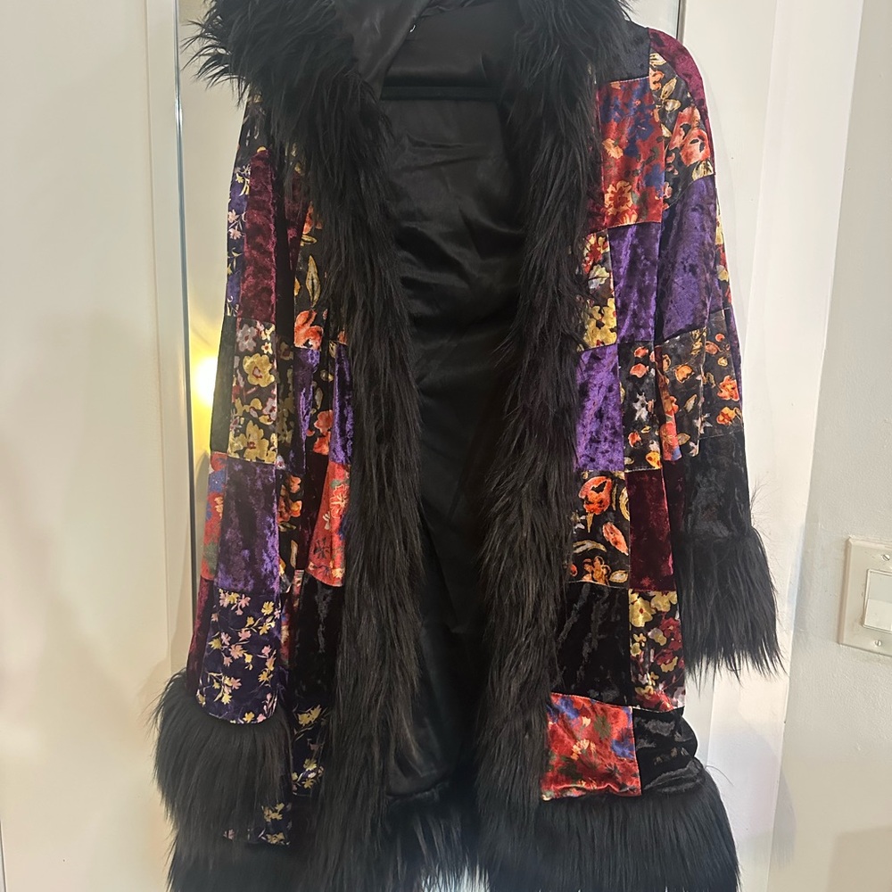 Current Mood bold love velvet coat - Picture 3 of 5